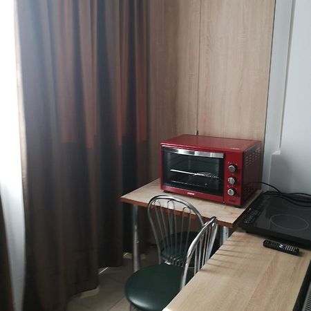 Gara Dinu Apartment Bukares Bagian luar foto